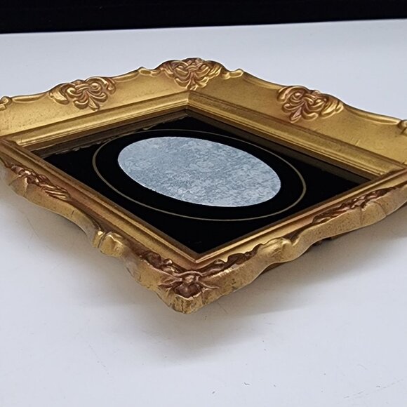 Vintage Ornate Plastic Picture Frame With Oval Reverse Painted Glass USA 3.5x4.5 - Picture 11 of 12